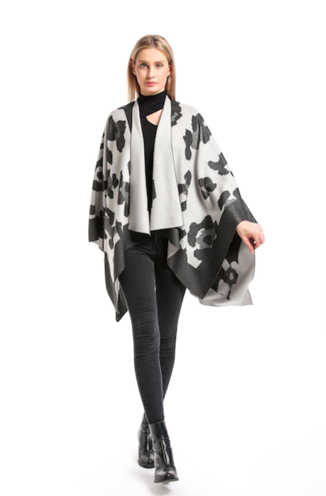 Sierra Jaguar Pattern Cape